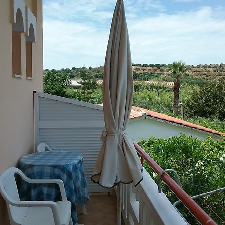 Ilona Apartments Ханья Экстерьер фото