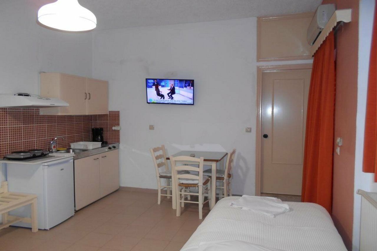 Ilona Apartments Ханья Экстерьер фото